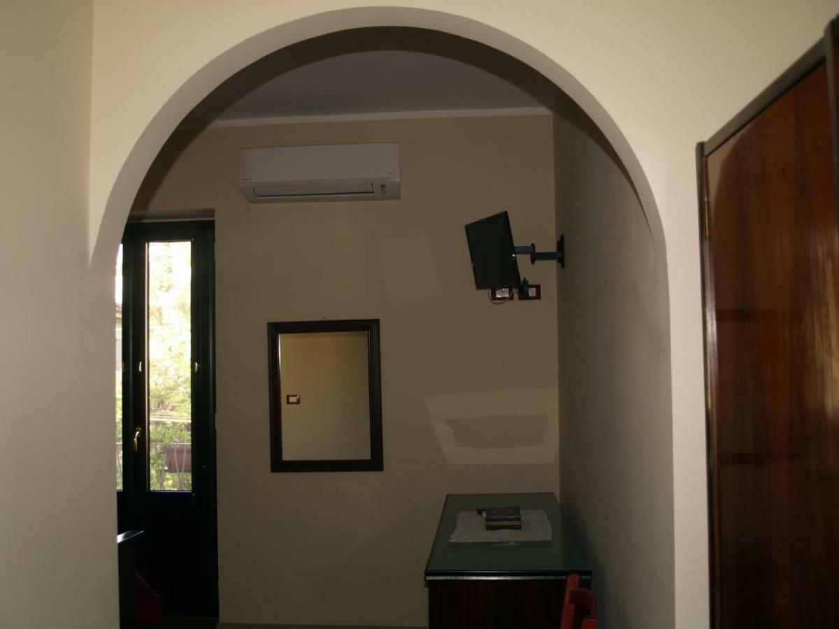 B&B Mamma Elena Rovito Exterior photo